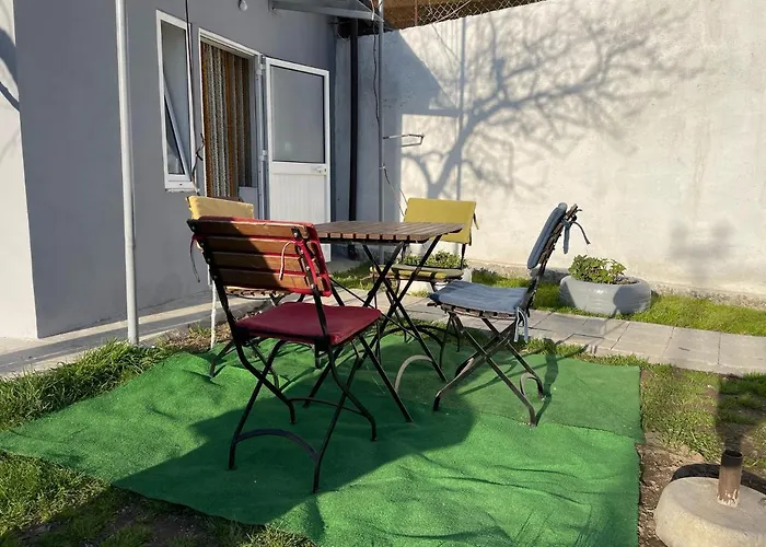 Хостел Happy Corner *