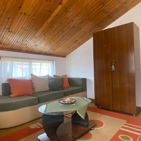 Vandrerhjem Happy Corner *