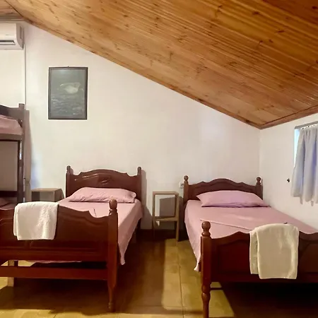 Hostel Happy Corner
