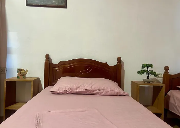 بيت شباب Happy Corner *